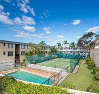 14 'THE DUNES' 38 MARINE DR - LARGE UNIT WITH POOL TENNIS COURT AND DIRECTLY ACROSS FROM FINGAL - Accommodation Search