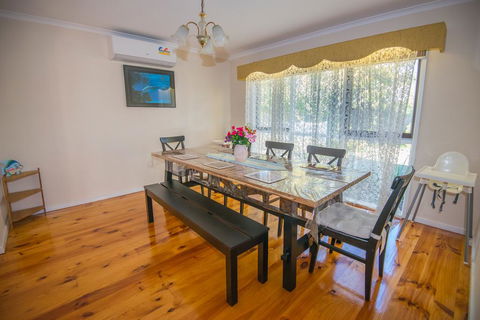 14 Bunker Crescent - Accommodation Search 2
