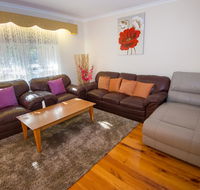 14 Bunker Crescent - Accommodation Search