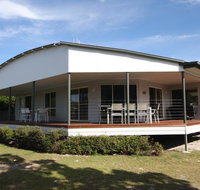 14 Zircon Street - Centrally located family home with covered deck close to patrolled beach  shops - Accommodation Search