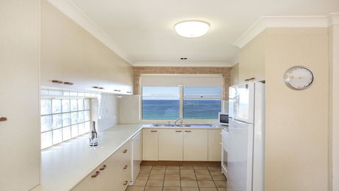 143 Mitchell Pde - Magnificent Outlook - Accommodation Search 3