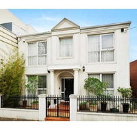 15 Charles Abbotsford Mansion - Accommodation Search