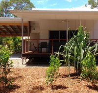 15 Esprit Drive - Rainbow Shores Gorgeous Modern Beach House - Accommodation Search