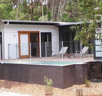 16 Ibis Court - Rainbow Shores Beautiful Private and Peaceful Wi-fi - Accommodation Search