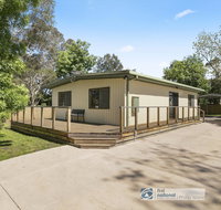 16 McKenzie Road - Accommodation Search