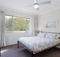 2 'Bronte Court' 17 Magnus Street - air con complex pool and centrally located - Accommodation Search