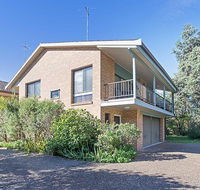 2 'Plattens' 15 Kurrawa Close - great duplex so close to the water - Accommodation Search