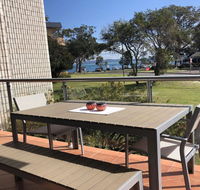 2 'Villa Ellisa' 8-10 Columbia Cl - Beautiful water views  directly across to Little Beach - Accommodation Search