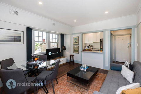 2 Bdrm Art Deco Apt, Stroll To Bondi Junction - Accommodation Search 1