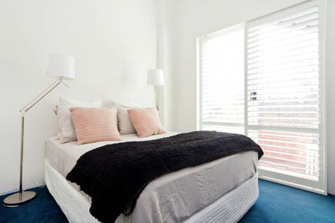 2 Bed Sydney Executive Apt Close To City - Accommodation Search 2
