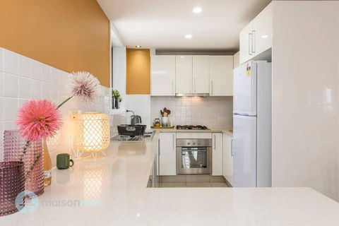 2 Bedroom 2 Bathroom Apt With Balcony And Parking - Accommodation Search 1