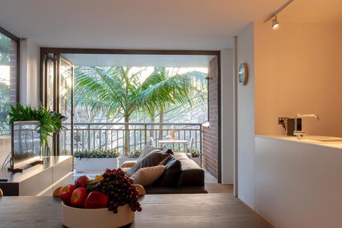 2 Bedroom Apt In Potts Point With Parking - Accommodation Search 0