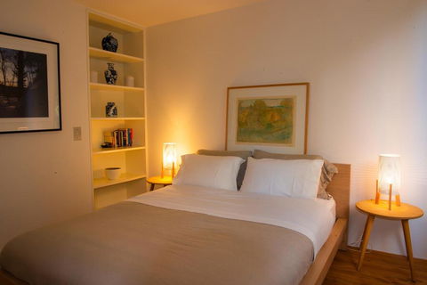 2 Bedroom Apt In Potts Point With Parking - Accommodation Search 1
