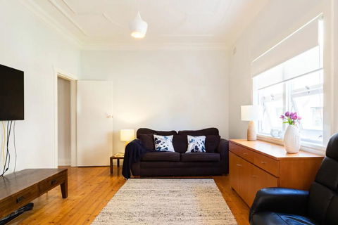 2 Bedroom Garden Apartment By Bondi Beach - Accommodation Search 0