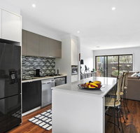 2 Bedroom Townhouse - Family  Corporate Bookings Only - Accommodation Search