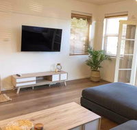 2 Bedroom SHORT walk to CBDBEACH and DARBY ST - Accommodation Search