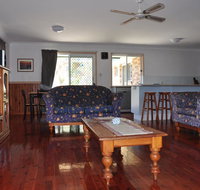 23 Carlo Road - Lowset family home within walking distance to the shopping centre. Pet friendly - Accommodation Search