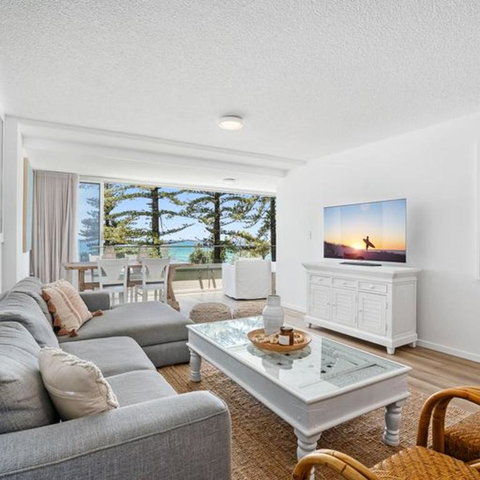 Burleigh Beach Abode With Beach View - Accommodation Search 3