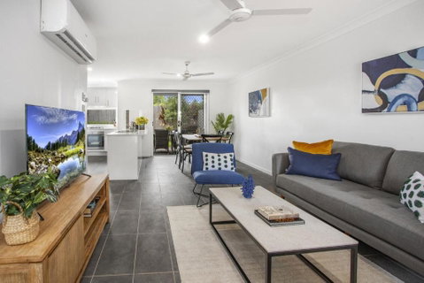 Comfortable 3-Bed Retreat Close Parks - Accommodation Search 0