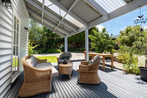 Cute As A Button Cottage In Charming Evandale - Accommodation Search 0
