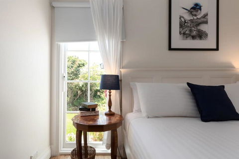 Cute As A Button Cottage In Charming Evandale - Accommodation Search 3
