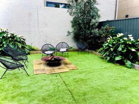 D109 Inner City Oasis On Buckingham - Accommodation Search 4