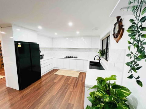 D140 Keilor Down Vacation - Accommodation Search 1