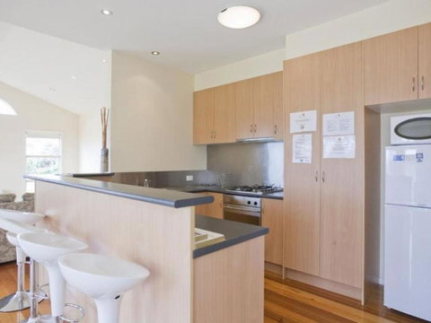 Darian Townhouse 1 28 - Accommodation Search 4