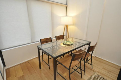 Darlinghurst Fully Self Contained Modern 1 Bed Apartment (POP) - Accommodation Search 3
