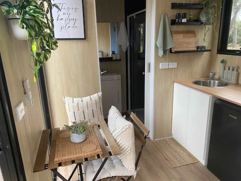 Delightfully Tiny By Tiny Away - Accommodation Search 4