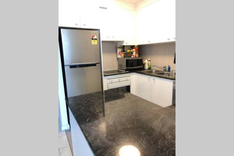 Dana-Cozy Private Room In Shared Central Apt-Rm 2 - Accommodation Search 1