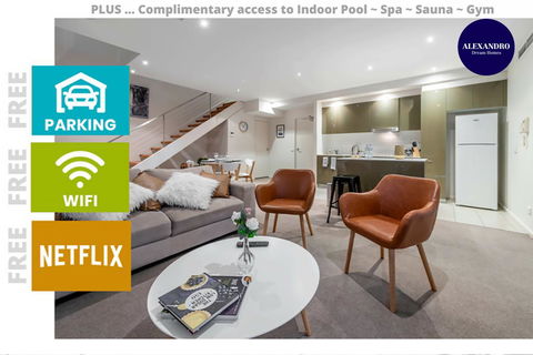3 BDR Stylish City Retreat // Close To All And Everything In Canberra - Accommodation Search 0