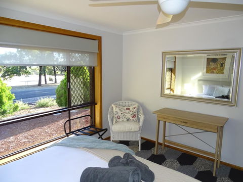 3 Pears On The Park McLaren Vale - Accommodation Search 1