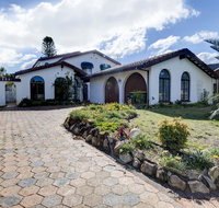 31 Rest Point Absolute Waterfront with Jetty - Accommodation Search