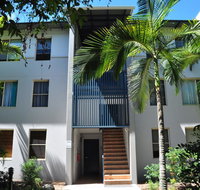 32/15 Rainbow Shores - Unit overlooking bushland with shared swimming pool spa and tennis court - Accommodation Search