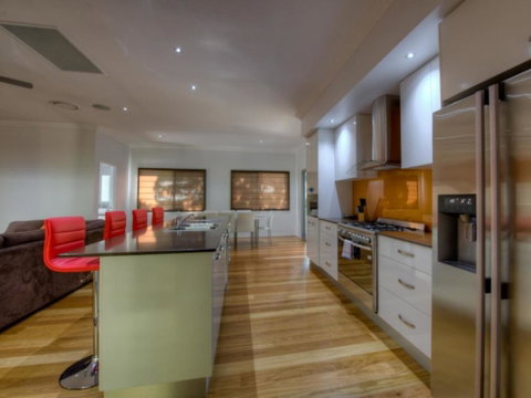 36 Satinwood Drive - Rainbow Shores - Accommodation Search 3