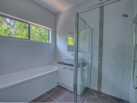 36 Satinwood Drive - Rainbow Shores - Accommodation Search 2