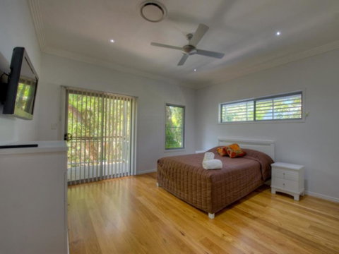 36 Satinwood Drive - Rainbow Shores - Accommodation Search 1