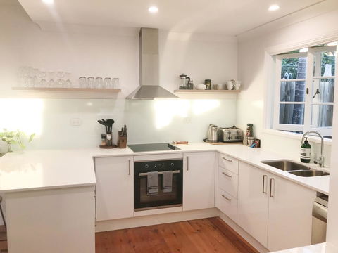 4 Bedroom House - Walk To Southbank - Accommodation Search 1
