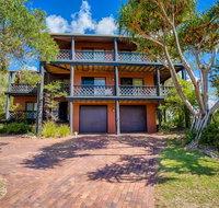 41 Carlo Circle - Rainbow Beach Huge Beach House With Room for Everyone - Accommodation Search