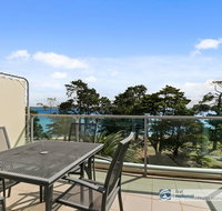 444 The Waves - Accommodation Search