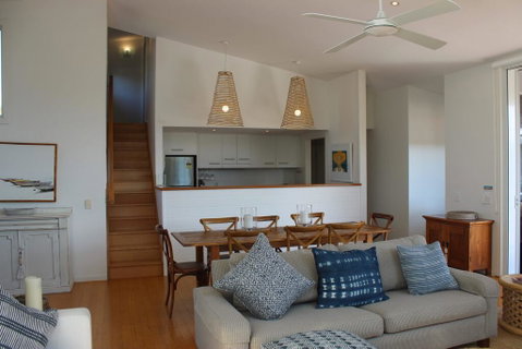 5 ON COAST - Accommodation Search 0