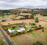505 CONROD STRAIGHT MOUNT PANORAMA - Accommodation Search