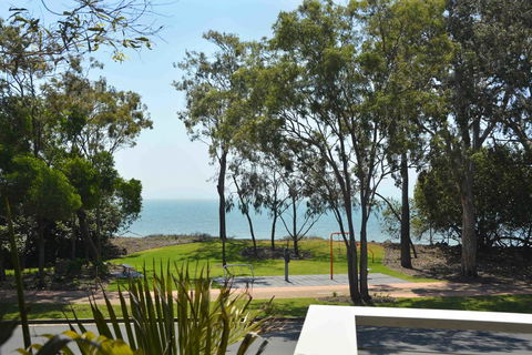 545 Esplanade - Accommodation Search 0