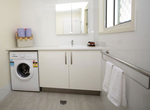 545 Esplanade - Accommodation Search 1