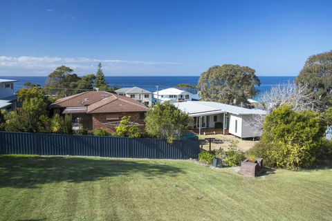 58 Lockhart Ave - Unlock Mollymook's Heart - Accommodation Search 3