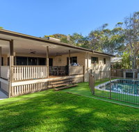 7 Ibis Court - Spacious family home with large outdoor area swimming pool  ample parking - Accommodation Search