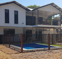 9 Ibis Court - pool beach volleyball air conditioning - Accommodation Search
