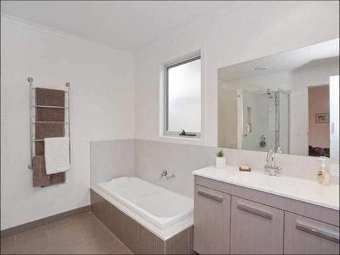 A Beautiful Beach House Torquay - Accommodation Search 3