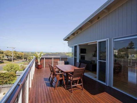 A Beautiful Beach House Torquay - Accommodation Search 0